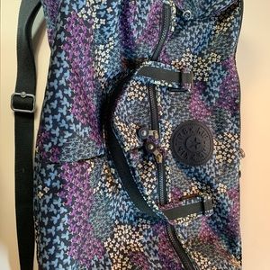 Kipling “Itska” in Dotted Bouquet